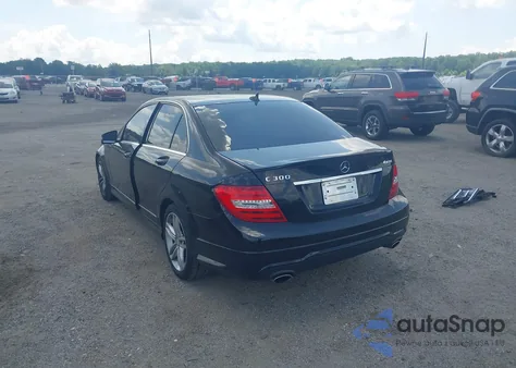2013 Mercedes-Benz C 300 Sport 4Matic from USA, damaged, VIN WDDGF8AB4DG127204